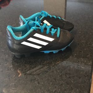 Boys soccer cleats